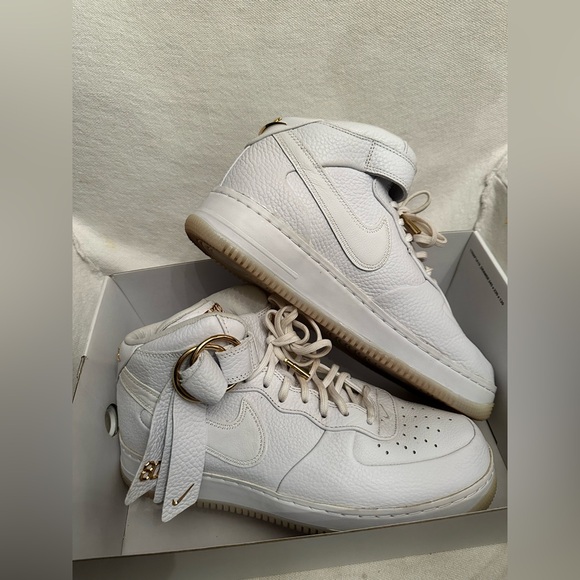VICTOR CRUZ X AIR FORCE 1 MID \'WHITE GOLD♾️ main image 9